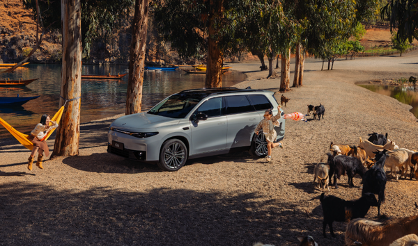 2026款零跑C16发布 拥有超70项功能升级 15.18万起