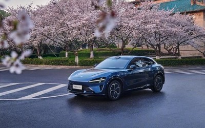 雷军和李想互动 小米YU7＋理想i6要干翻BBA的35C？