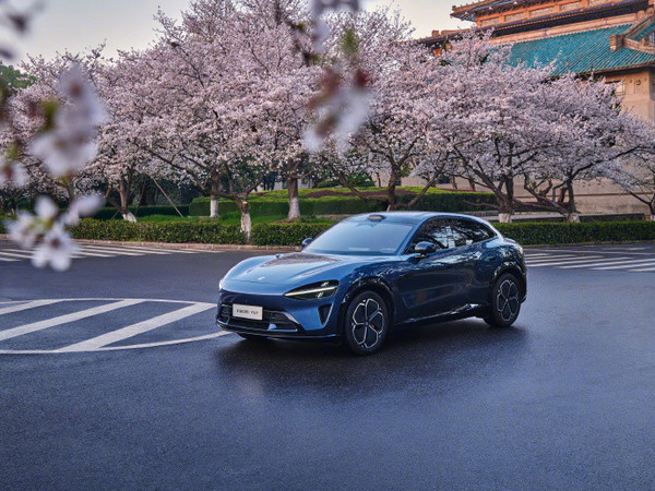 雷军和李想互动 小米YU7＋理想i6要干翻BBA的35C？