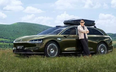 华为余承东将微信头像更换为享界S9T合照 有“亿&rdq（跑得快）uo;点帅