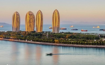 蔚来CEO李斌介绍“加电风景线&rdq（金花群）uo;第十条：海南环岛海滨线